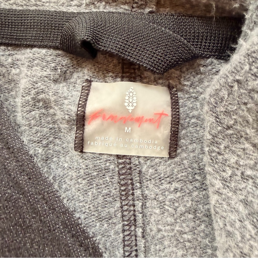 Free People Movement Bonfire Hoodie NWOT - Picture 4 of 7